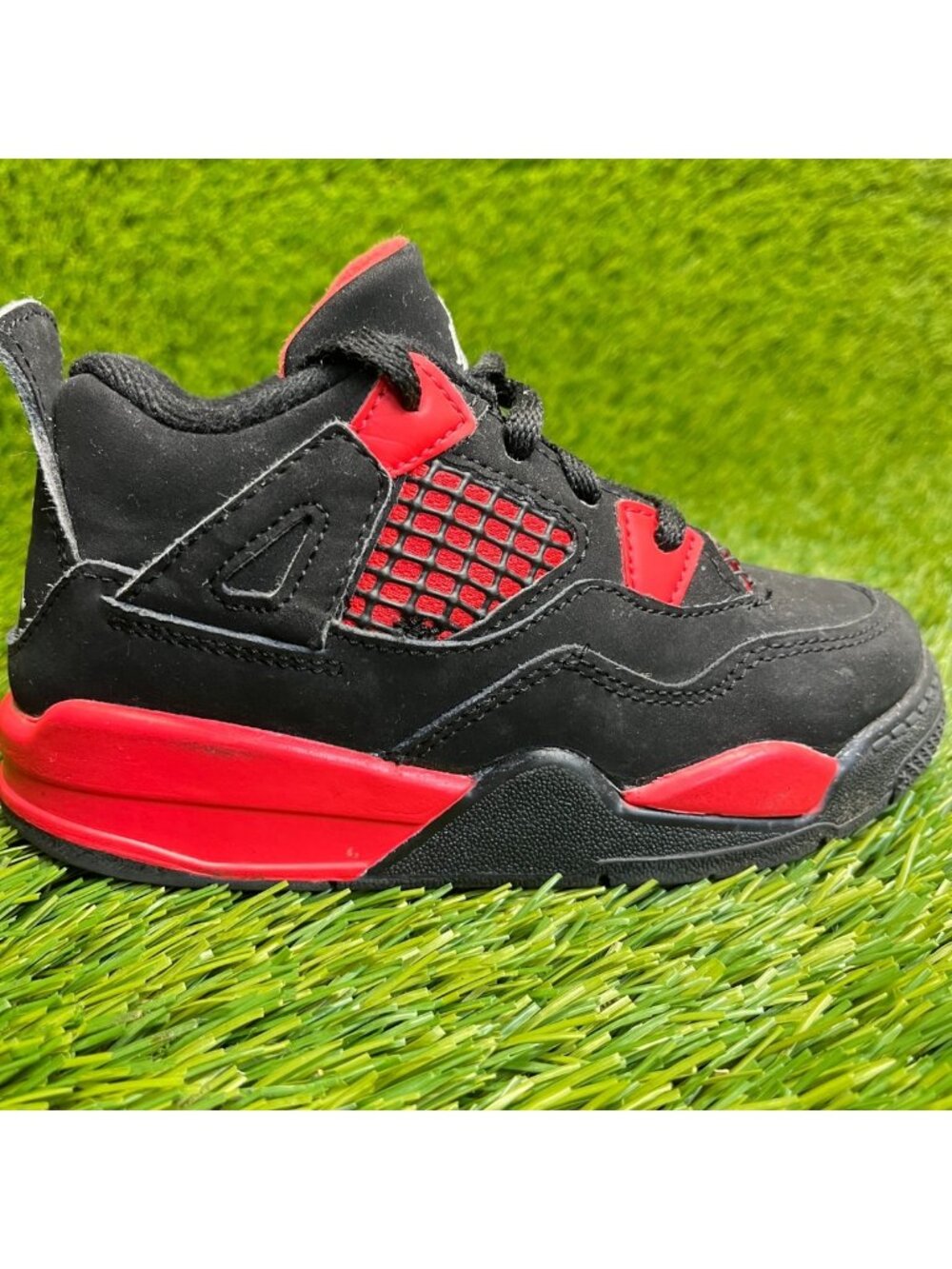 Nike Air Jordan‎ 4 Retro Boys Size 9C Black Red Athletic Leather Shoes Sneakers